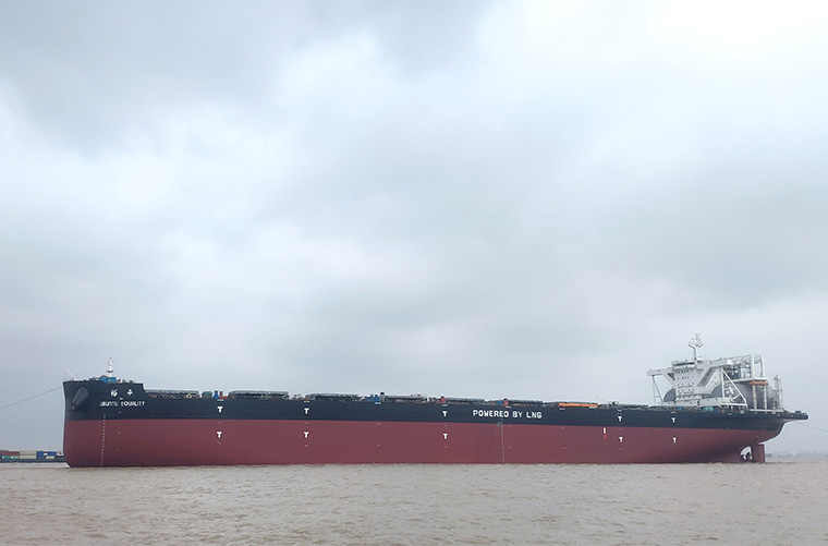Ubuntu hulls 1540 and 1541 launched into water, sea trials begin